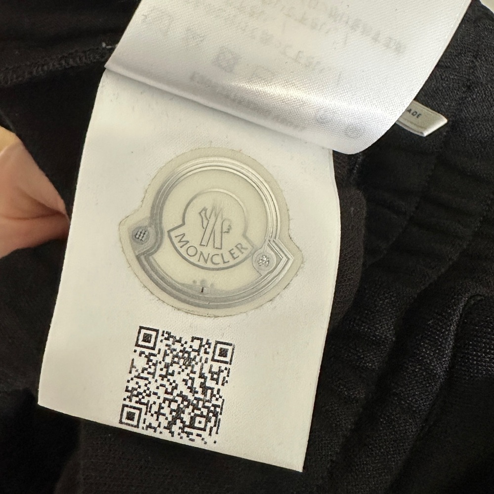 Moncler Black Sweatpants with Elastic Waistband and Side Stripe - Picture 5 of 5